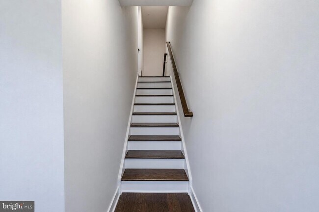 Foto del edificio - 8032 Spring Arbor Dr