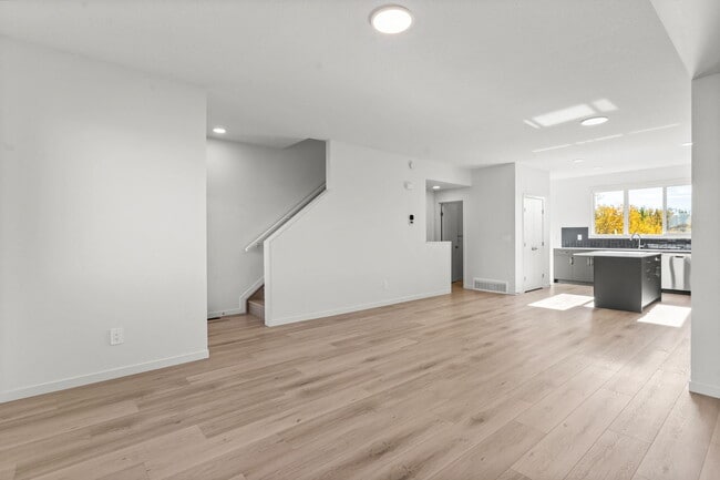 Building Photo - 67 Westwind Dr