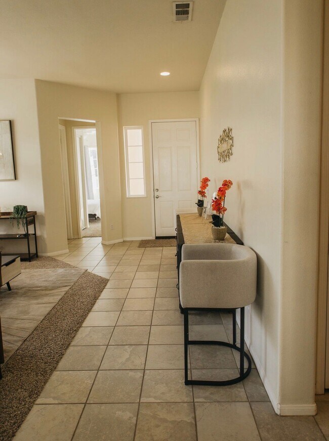 Foto del edificio - 1634 Ivy Ct