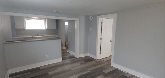 Foto del edificio - 616 W Chambers St