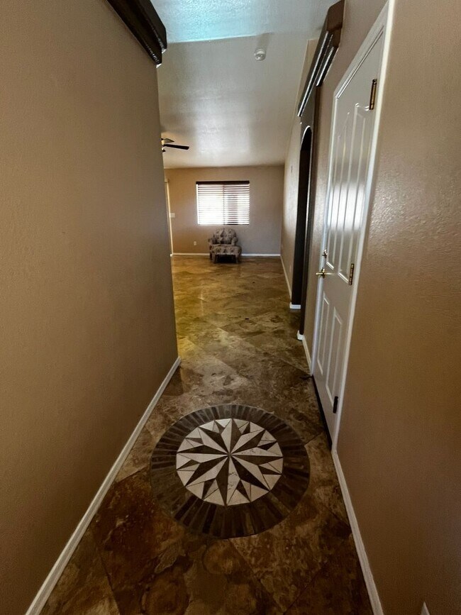 Building Photo - Pool Home with 4 Car Boat Deep Garage