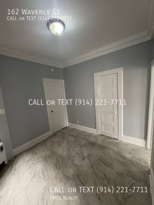 Photo - 162 Waverly St-