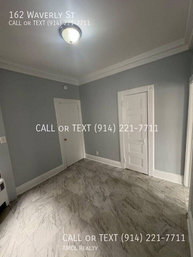 Photo - 162 Waverly St- Apartment