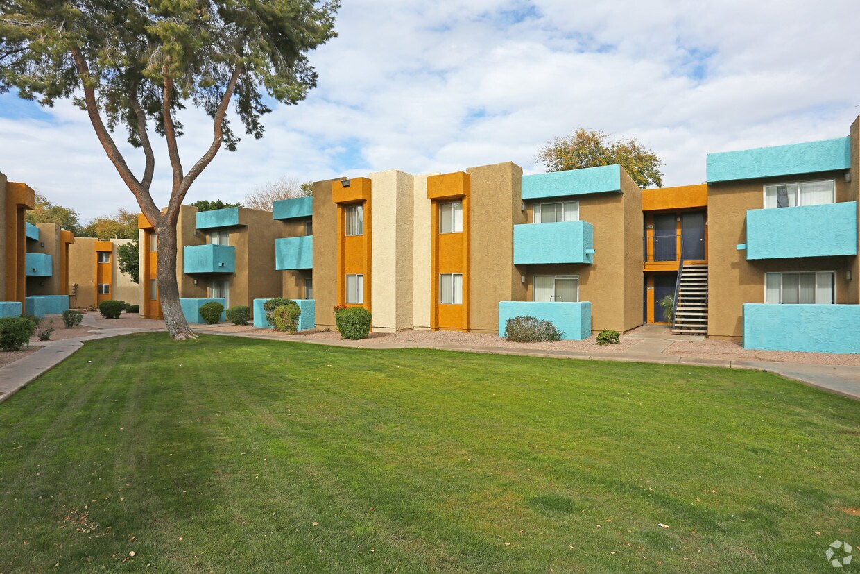 Westmount At The District Apartment Homes Mesa Az Apartments Com