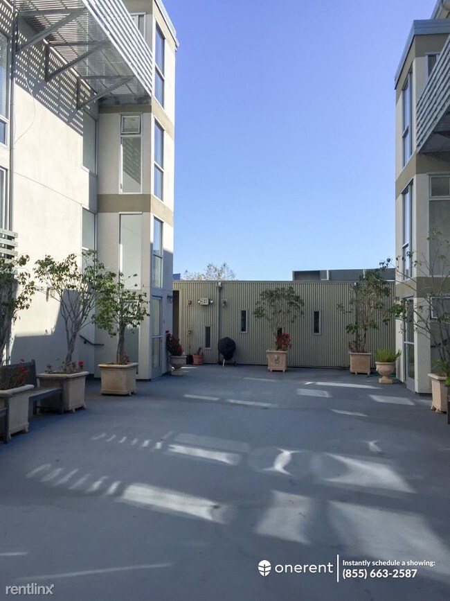 Building Photo - 155 Harriet St
