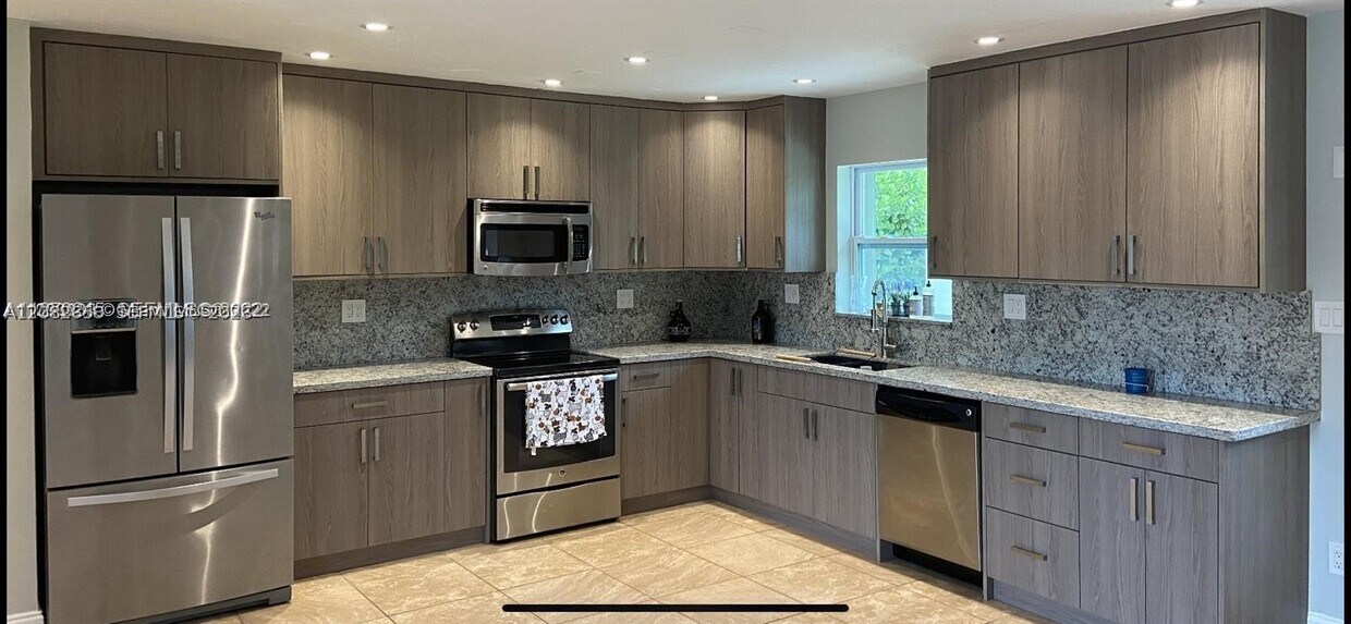 Foto del edificio - 9145 SW 182nd St