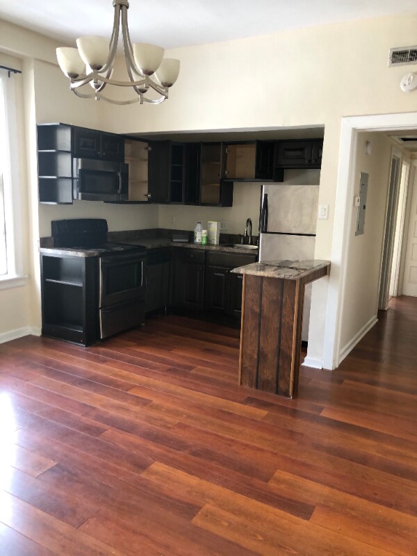 Foto principal - 406 N Delaware St