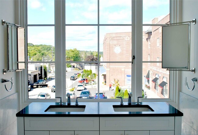 Foto del edificio - 30 Stewart Ave