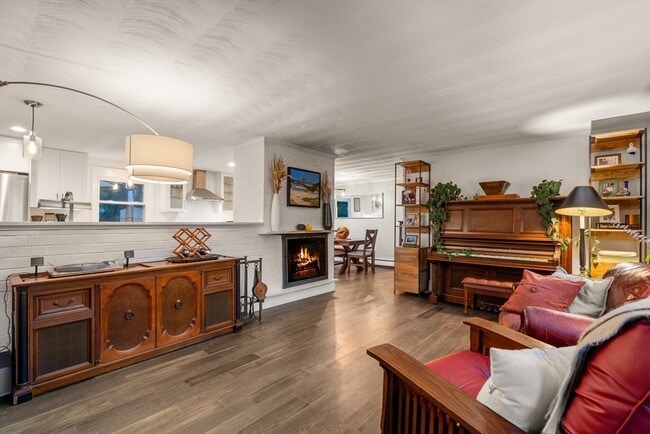 Building Photo - 62 Gregory Rd