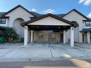 Building Photo - 2712 Melanie Dr