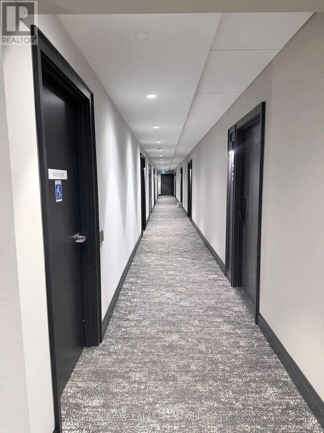 Photo du bâtiment - 490 Gordon Krantz Ave