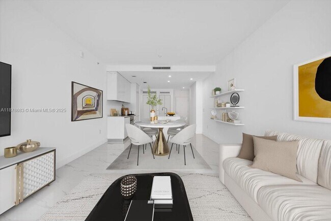 Foto del edificio - 700 NE 24th St