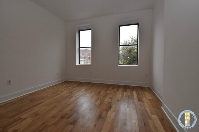 Building Photo - 74 MacDougal St