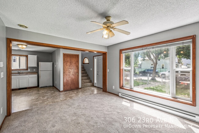 Building Photo - 306 N 23rd Ave