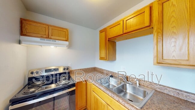 Foto del edificio - 712 E 3rd St