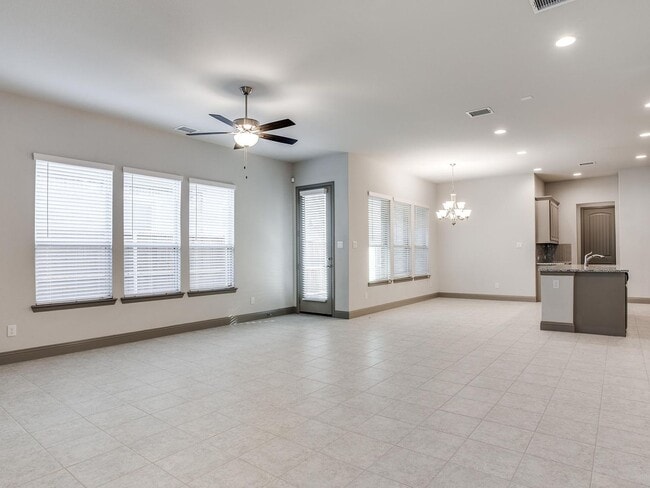 Building Photo - 7685 Regal Ln