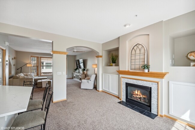 Building Photo - 977 Fairfield Ct