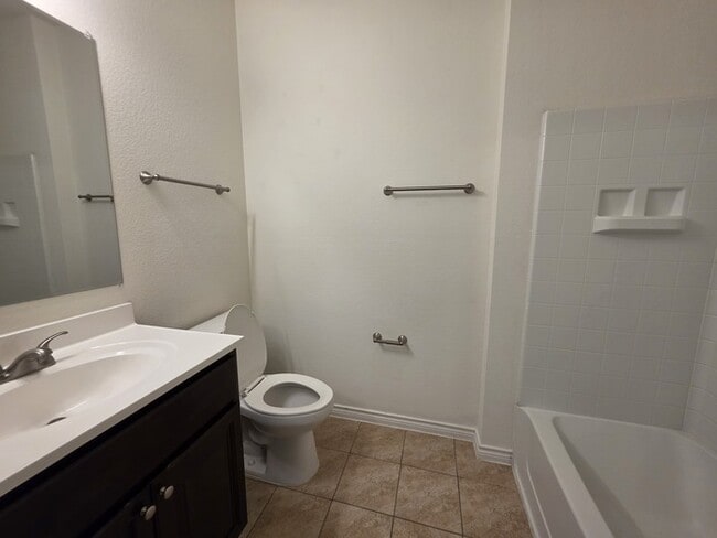 Building Photo - 4/2/2-Ready for Move Im-Download Rently app to self tour