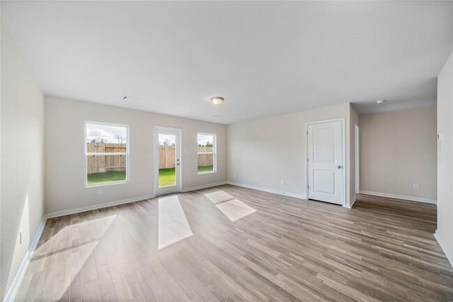 Building Photo - 164 Red Clover