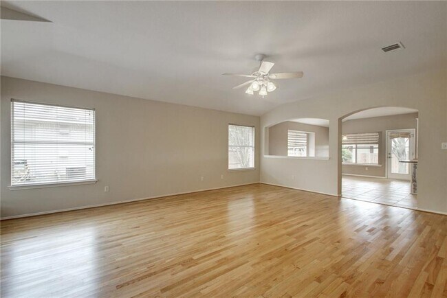 Foto del edificio - 1415 Coral Cay Ln
