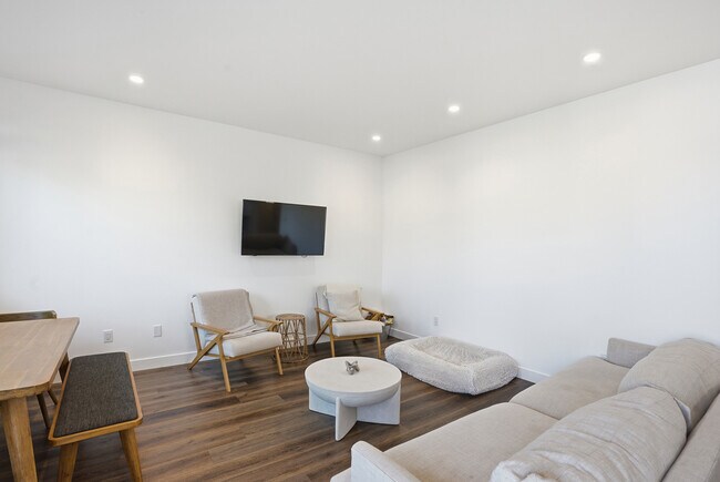 Foto del edificio - 259 Almond St