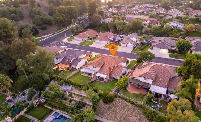 Foto del edificio - 3922 Ravenswood Dr