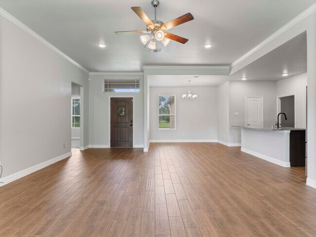 Foto del edificio - 3 bed 2 bath ( Columbia Lakes)