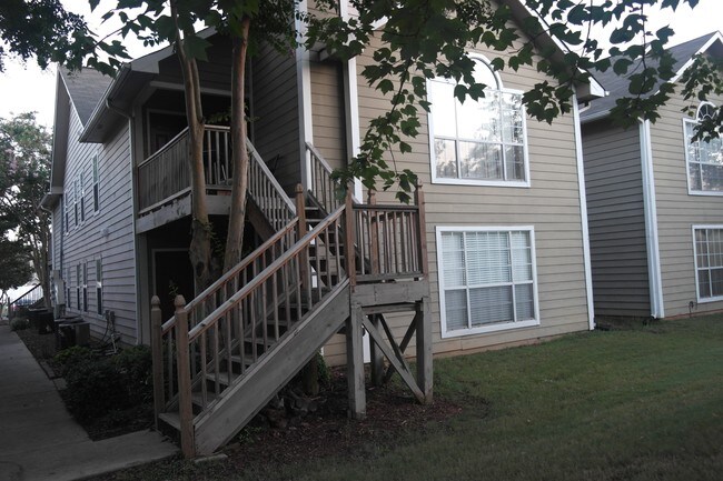 Foto del edificio - 200 Waters Edge Ln