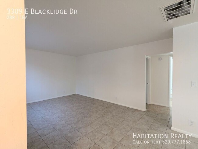 Foto del edificio - 3309 E Blacklidge Dr