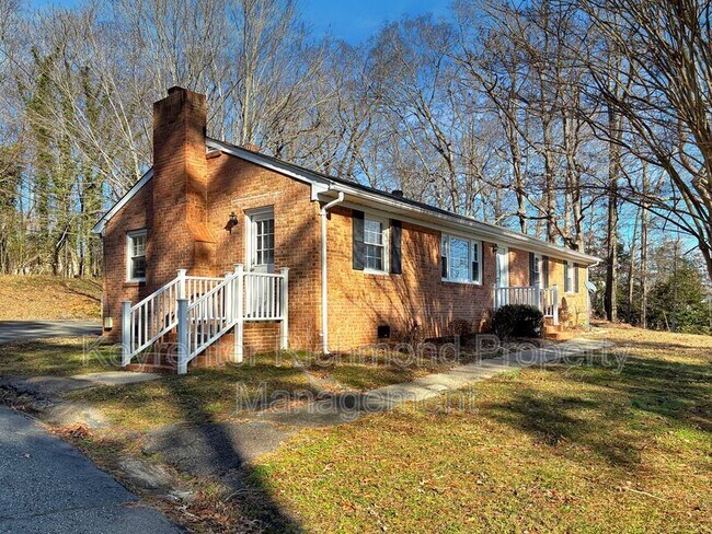 Foto del edificio - 7820 Conifer Rd