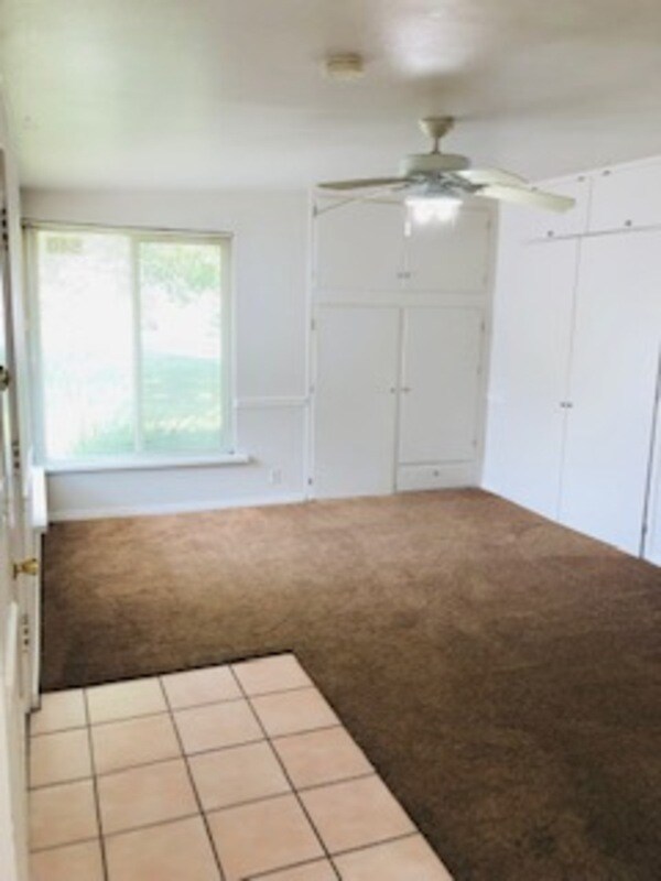 Building Photo - 540 E 300 N
