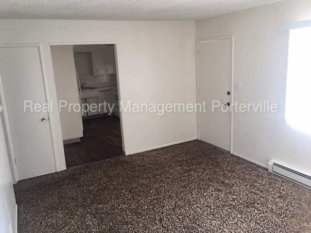 Building Photo - 554 W Morton Ave