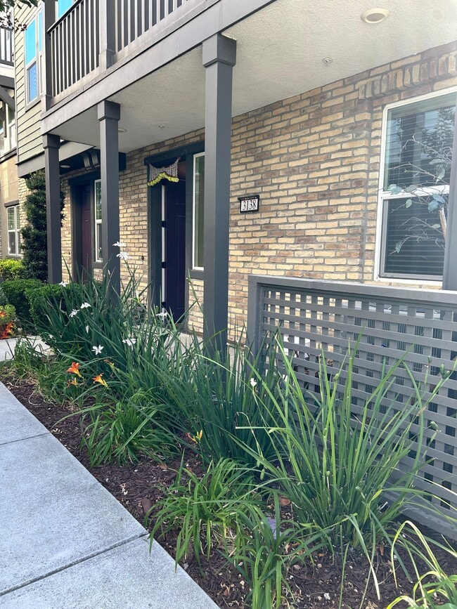 Photo - 3138 Aran Way Townhome