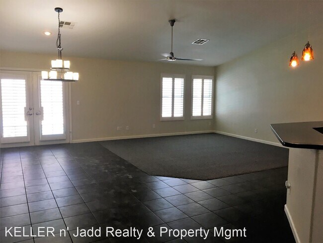 Building Photo - 3 br, 2 bath House - 426 GREEN GABLES AVE