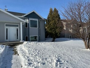 Building Photo - 4743 Harvest Dr S