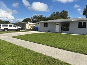 Building Photo - 3500 SW 36th St