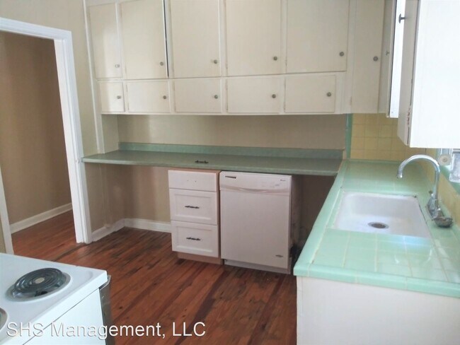 Building Photo - 3 br, 1 bath House - 218 Edwards Street