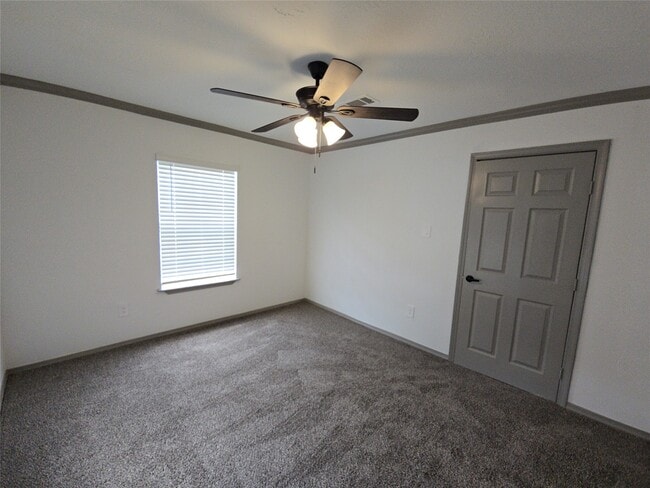 Building Photo - 9010 Linda Vista Rd