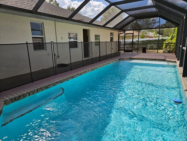 Foto del edificio - Annual Pool Home in the South Venice Beach...