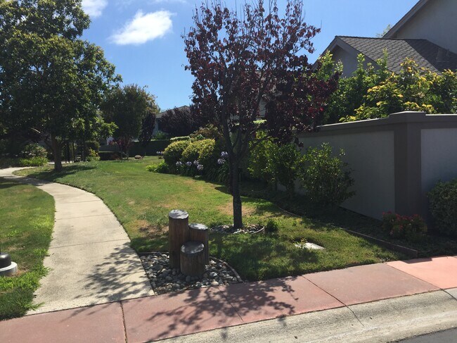 Foto del edificio - 769 Coronado Lane