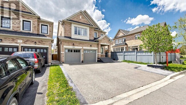 Building Photo - 5 Mugford Cres