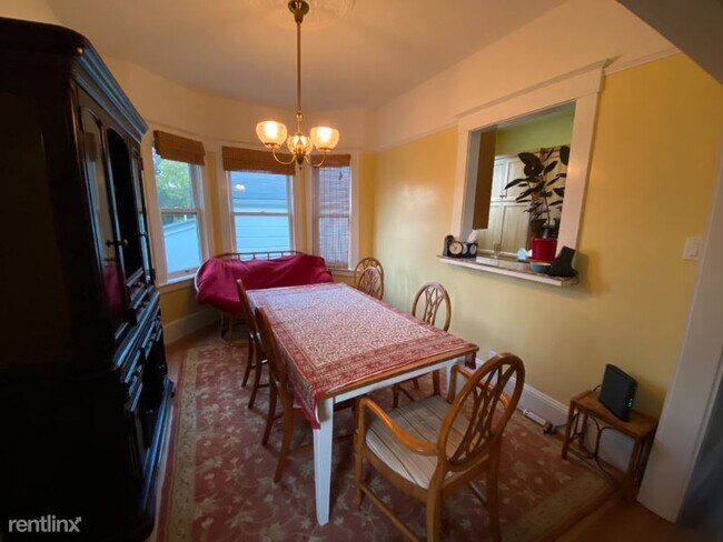 Foto del edificio - 3 br, 2 bath Condo - 936 Page St