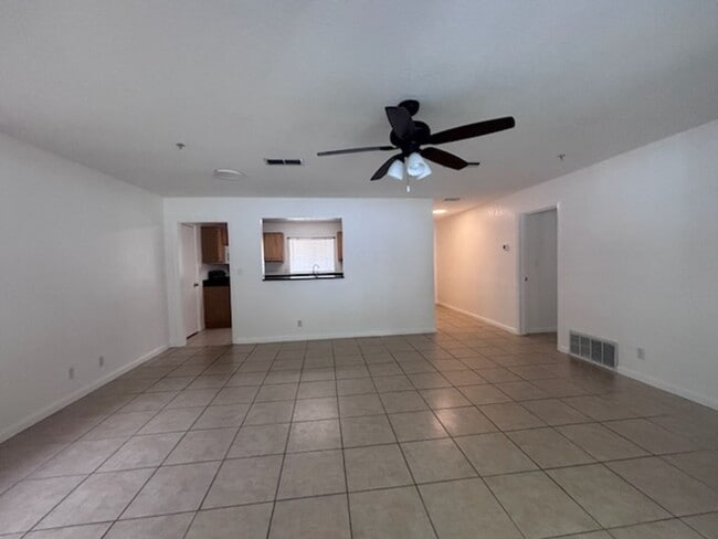 Photo - Southport Home