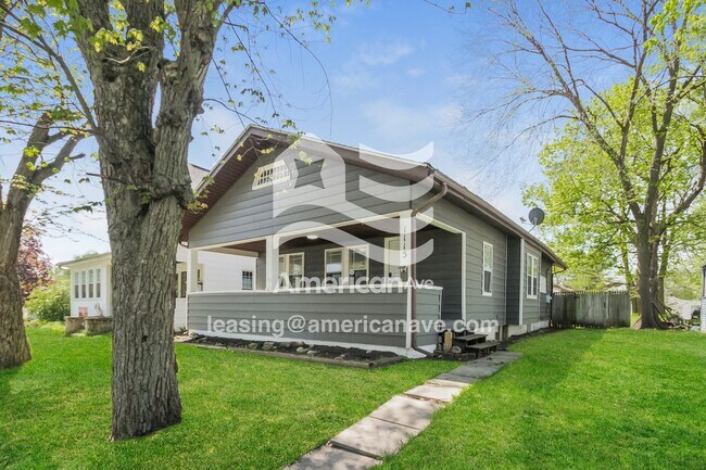 Building Photo - 1115 Clover St