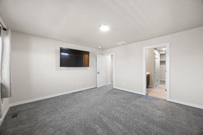 Foto del edificio - 15335 Stovall Ave