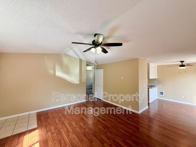 Photo - 900 Z St Townhome