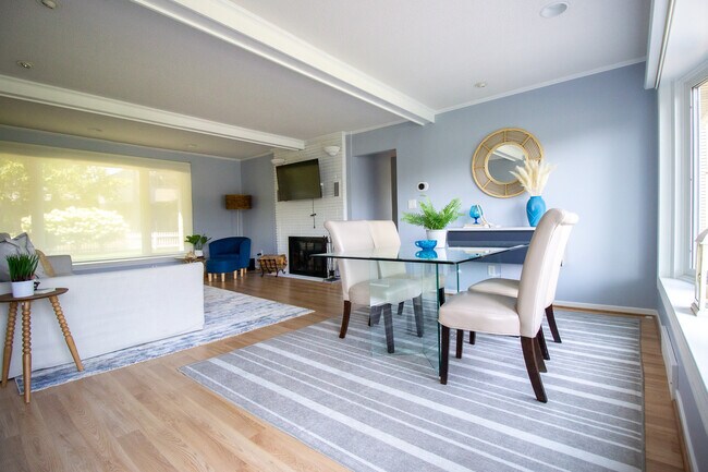 Foto del edificio - 1759 Rustic Ln
