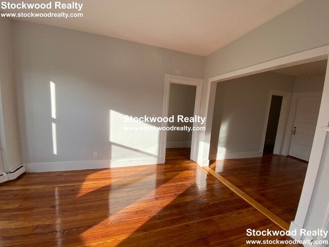 Building Photo - 632 Dorchester Ave