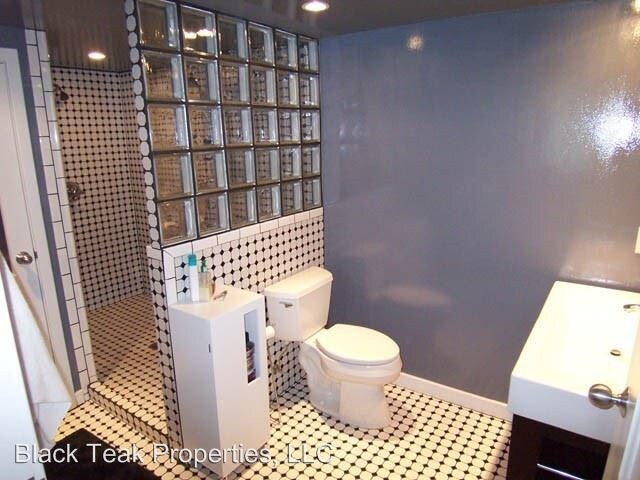 Foto del edificio - 501-503 Merritt Ave