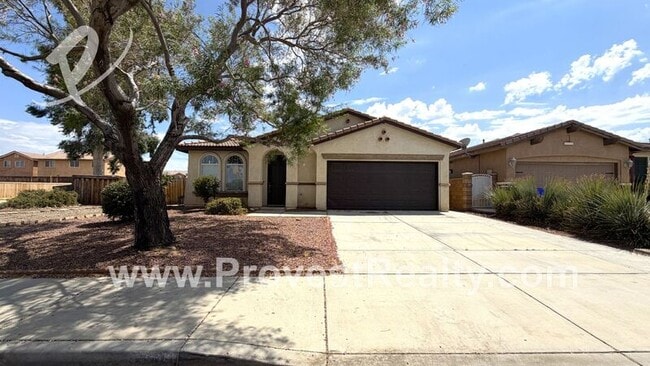 Building Photo - 12383 Luna Rd